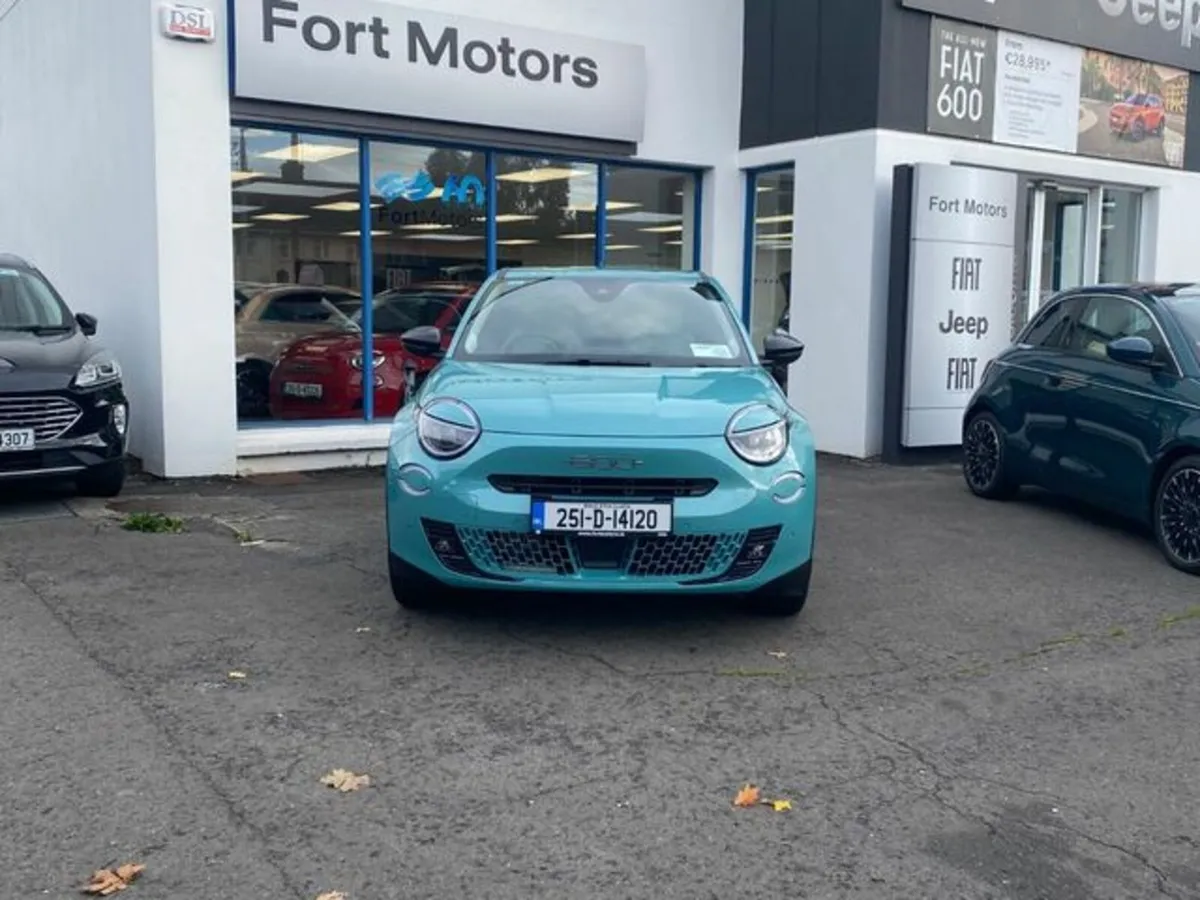 Fiat 600 LA Prima 1.2 100HP Hybrid - Image 3