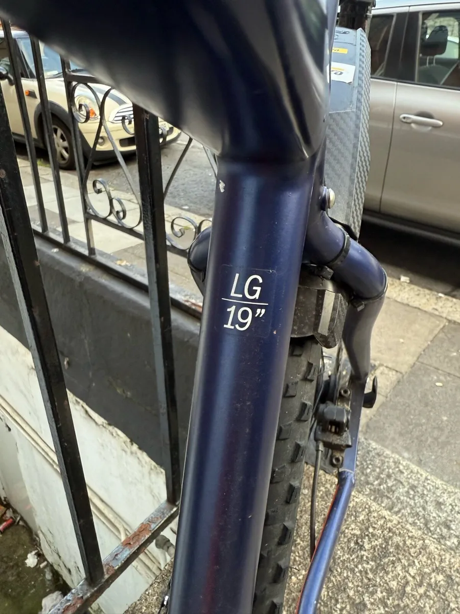 Boardman 8.6 MHT Blue - Image 2