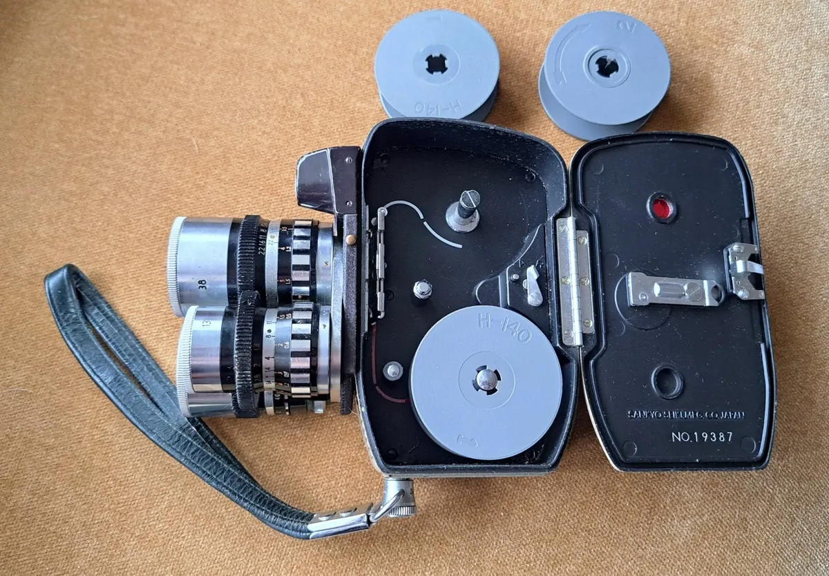 Cine film camera - Image 4
