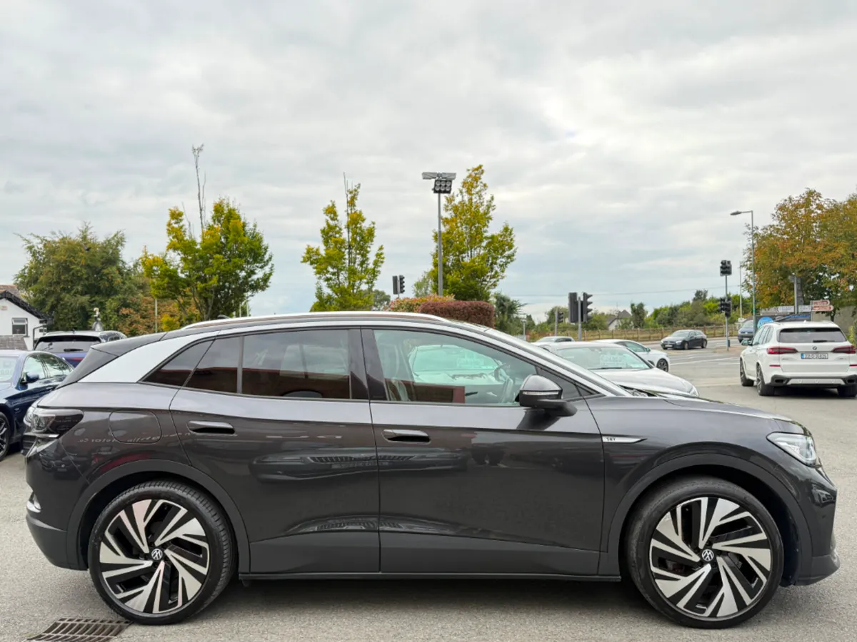 Volkswagen ID.4 PRO 150 KW 77KWH 1ST MAX 5DR *HUGE - Image 4