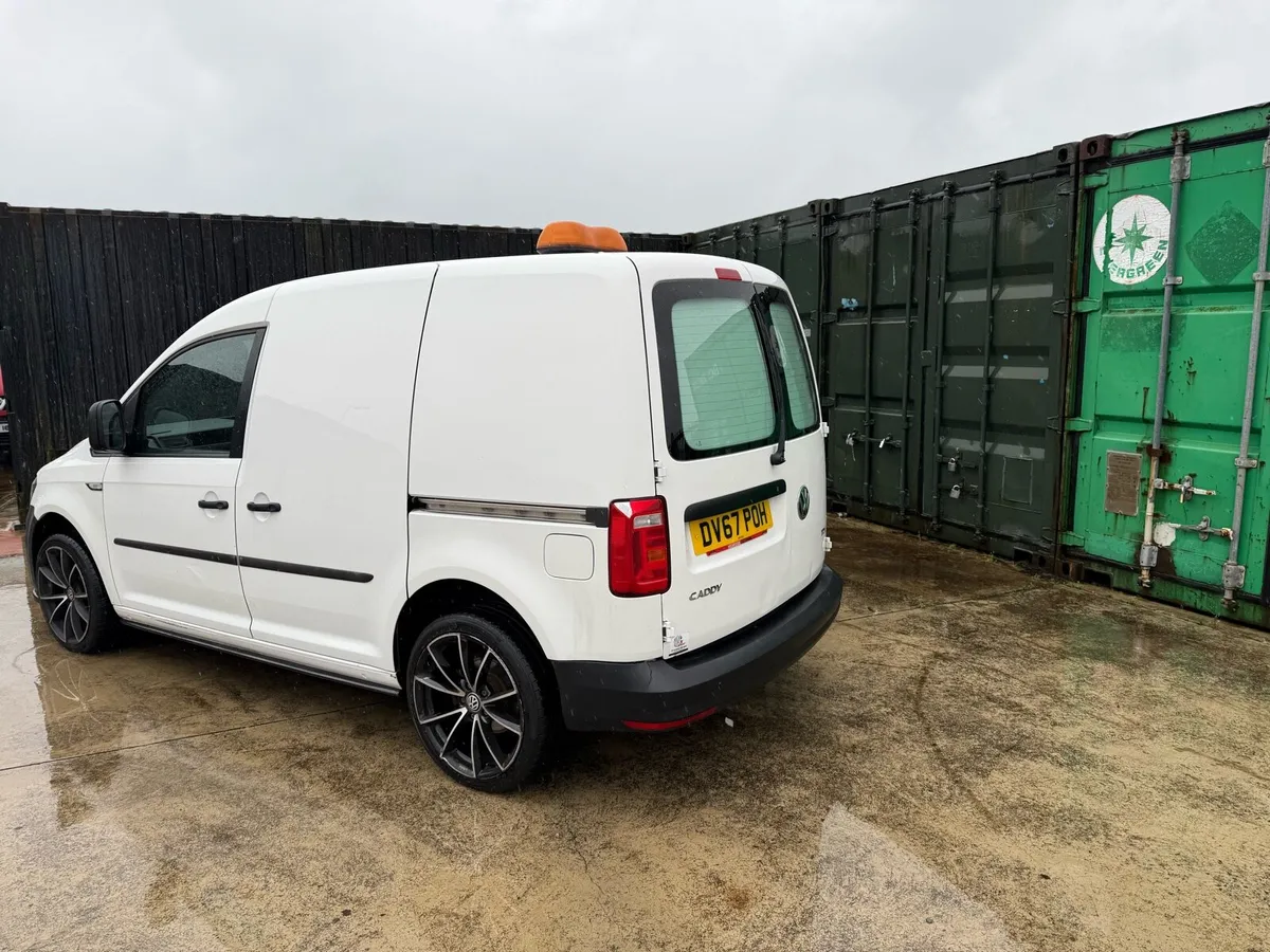 2017 VW caddy - Image 4