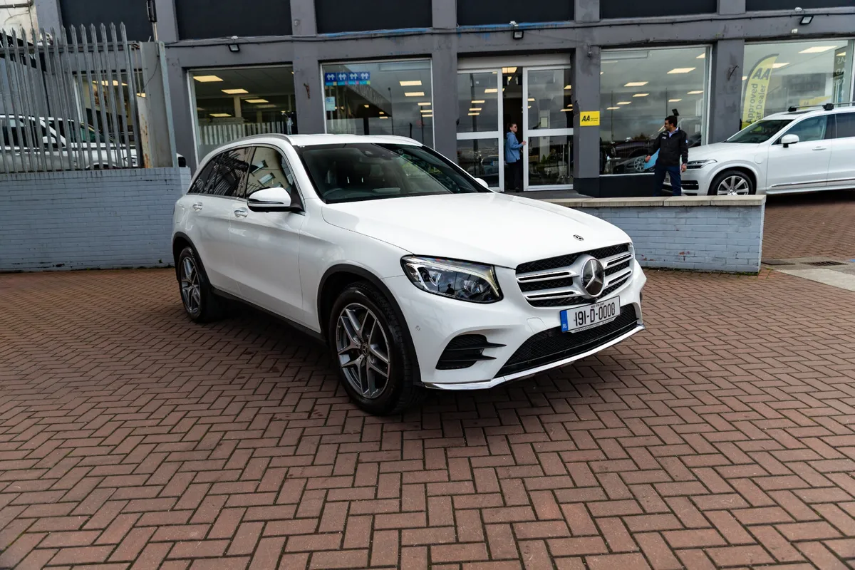 GLC220D 4MATIC SPORT 5DR ESTATE AUTOMATIC // BUY W - Image 1