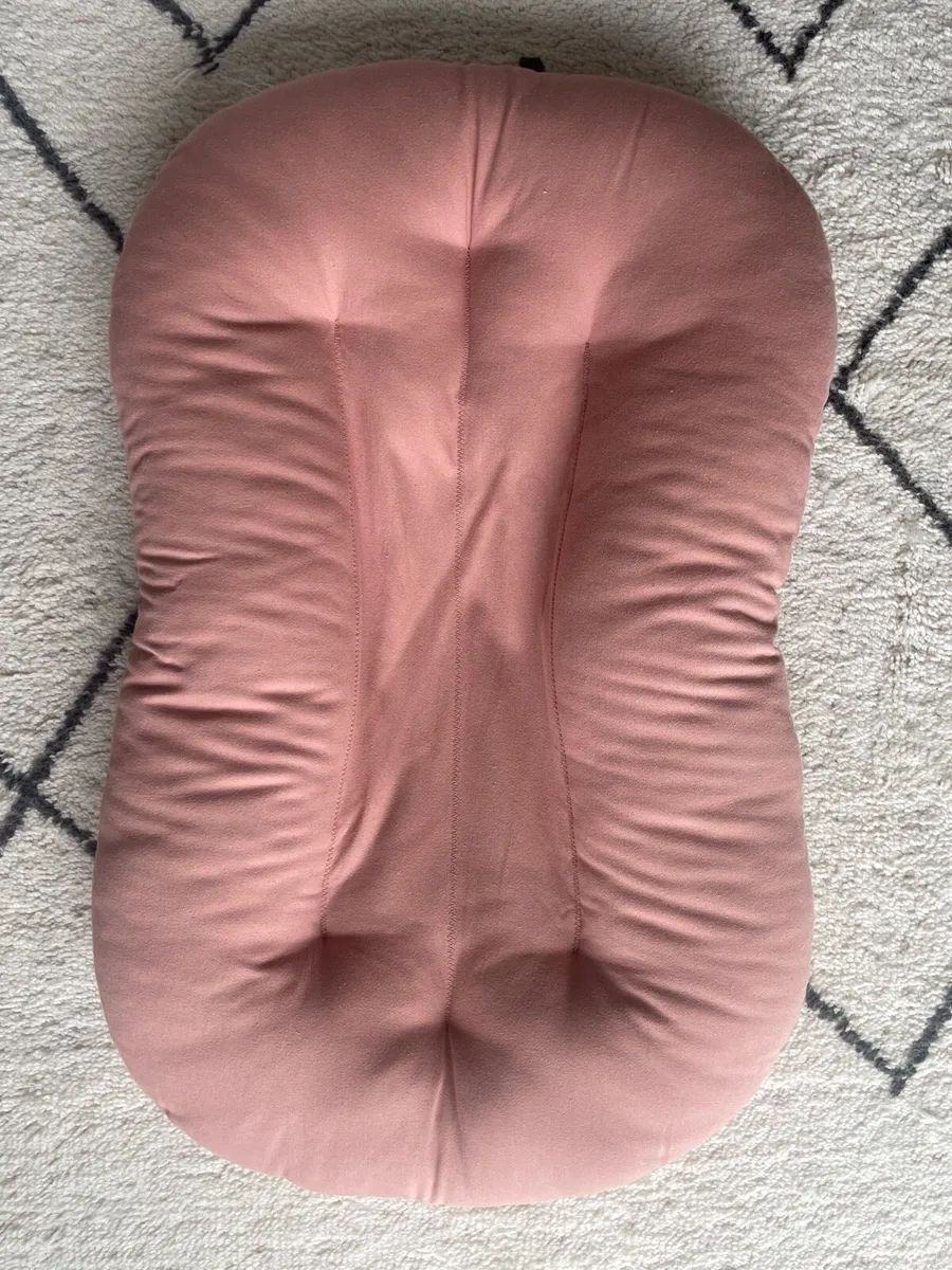 Snuggle me baby lounger - Image 1