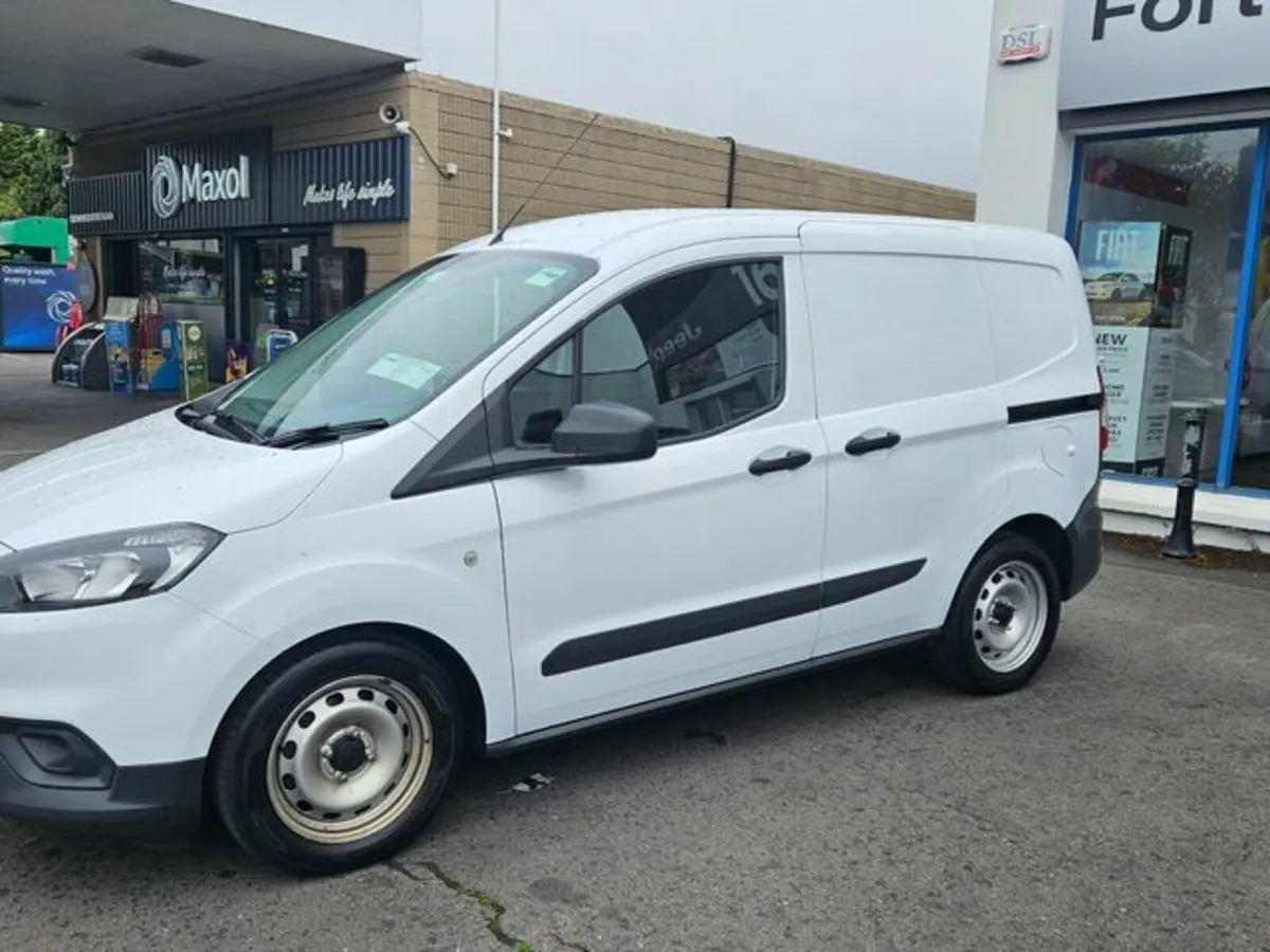 Ford Transit Courier Base 1.5TD 75PS Manual - Image 4
