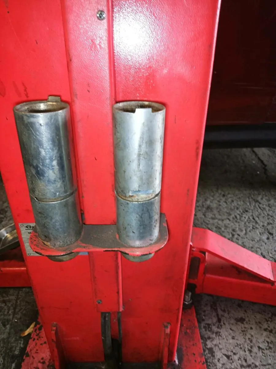 2 lift post - Image 4