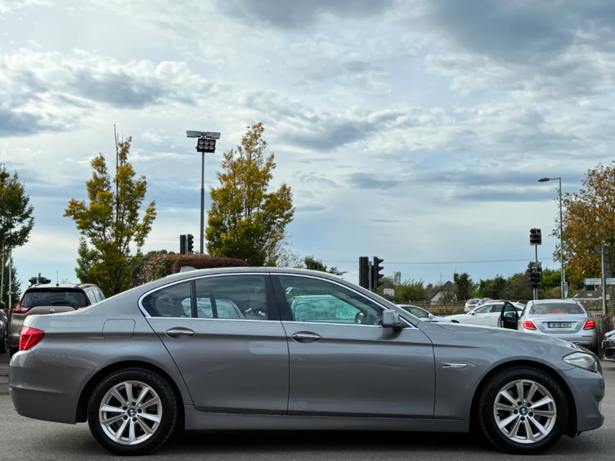 BMW 5-Series 520D SE AUTO *NEW MODEL* - Image 4