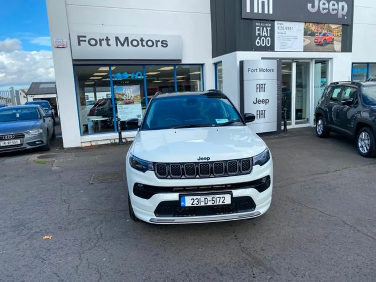 Jeep Compass Sport S-Model PHEV AWD - Image 2
