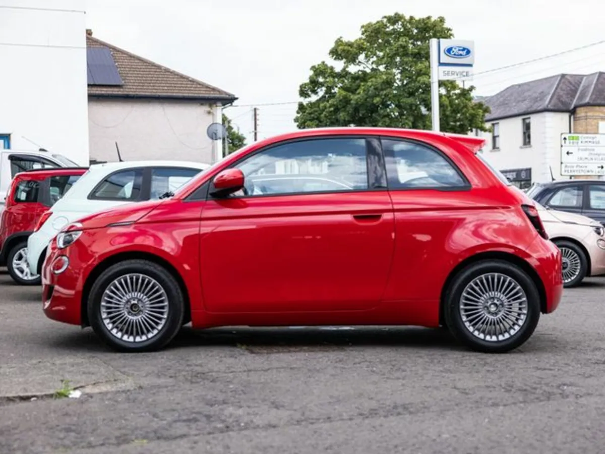 Fiat 500e Icon 42KWH 3DR Auto - Image 2