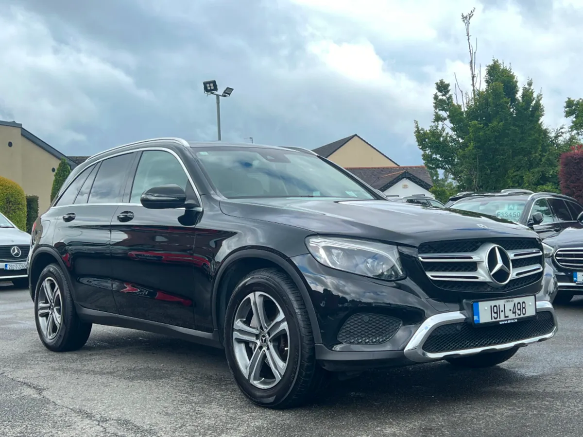 Mercedes-Benz GLC 220D 4MATIC AUTO *FSH* - Image 3