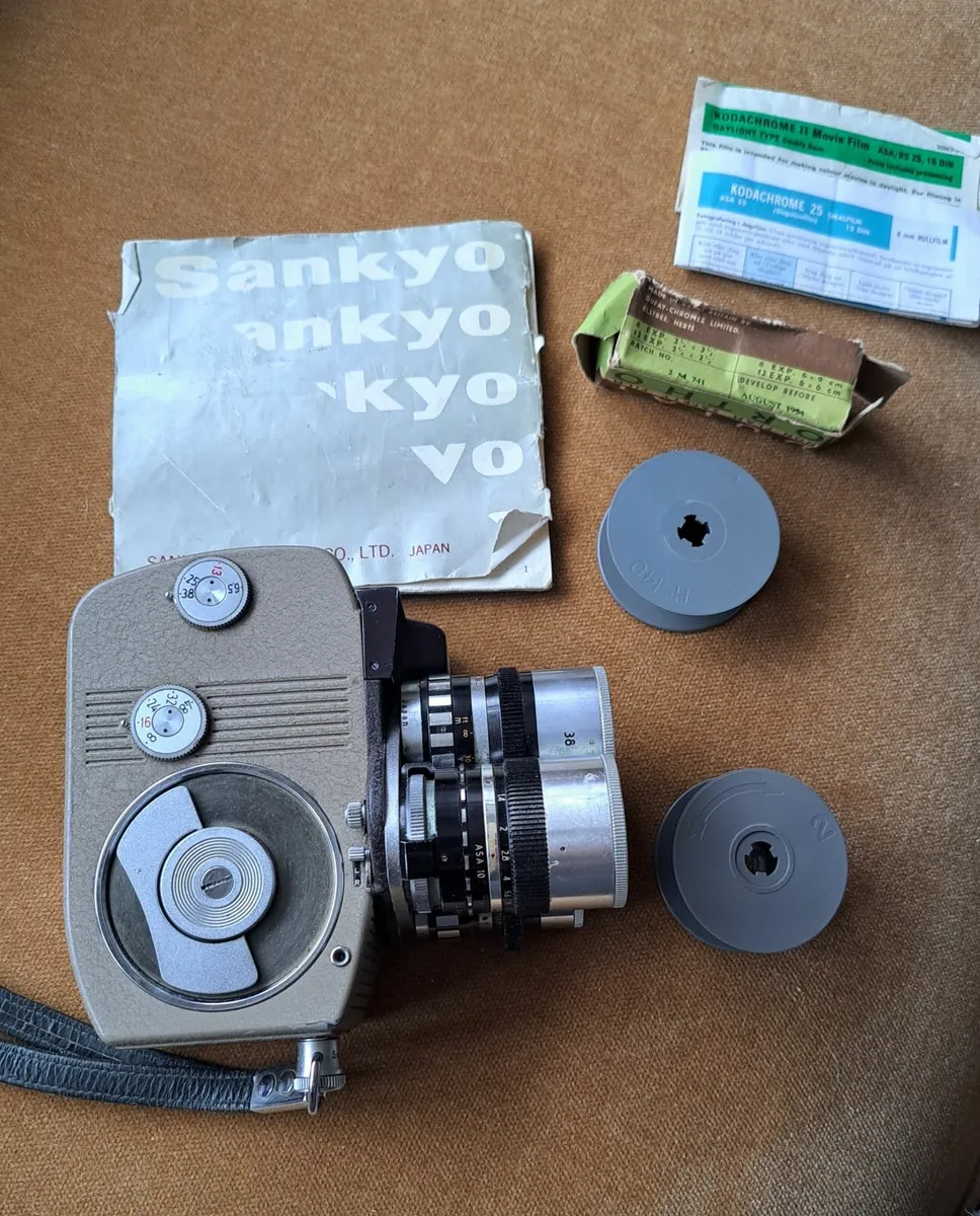 Cine film camera - Image 1