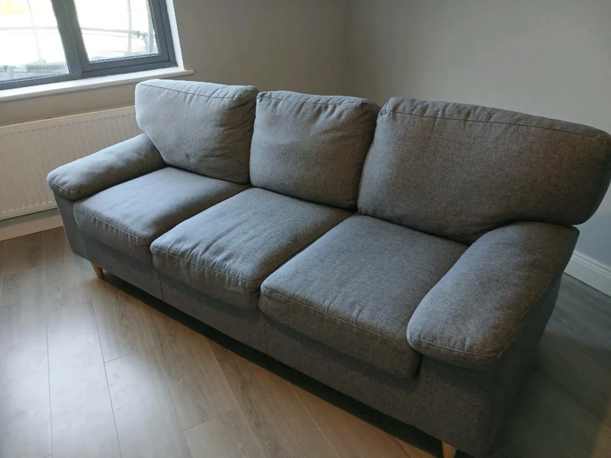 Couch - Image 2