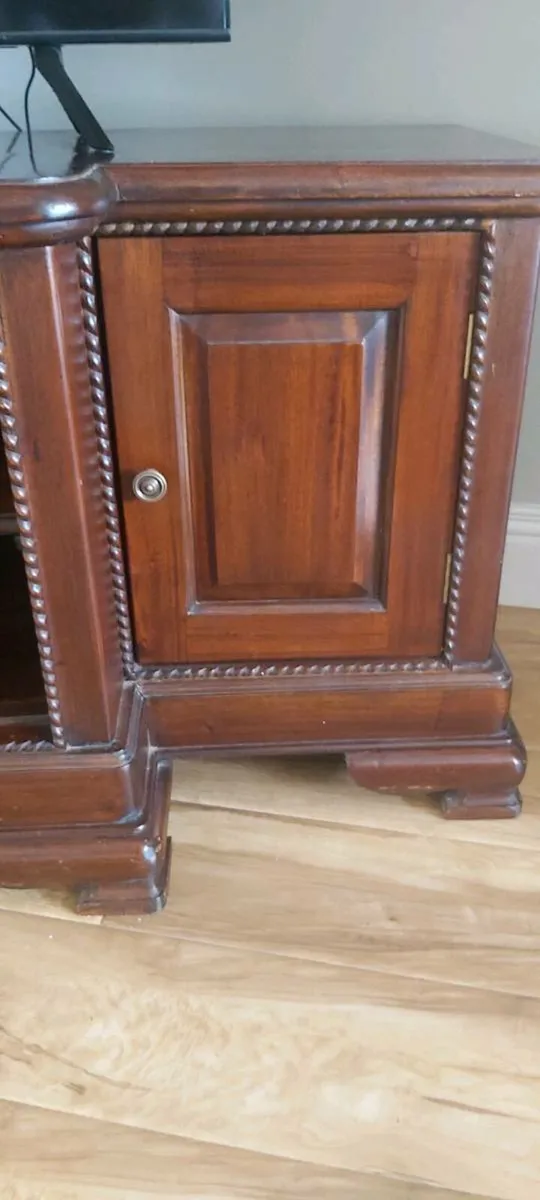 TV cabinet - Image 3