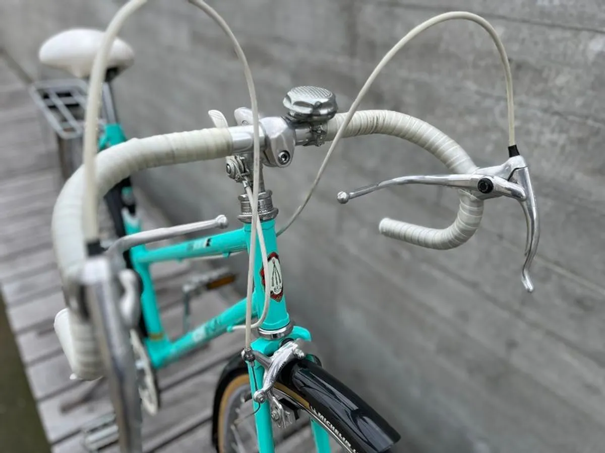 Vintage Bicycle - Image 2