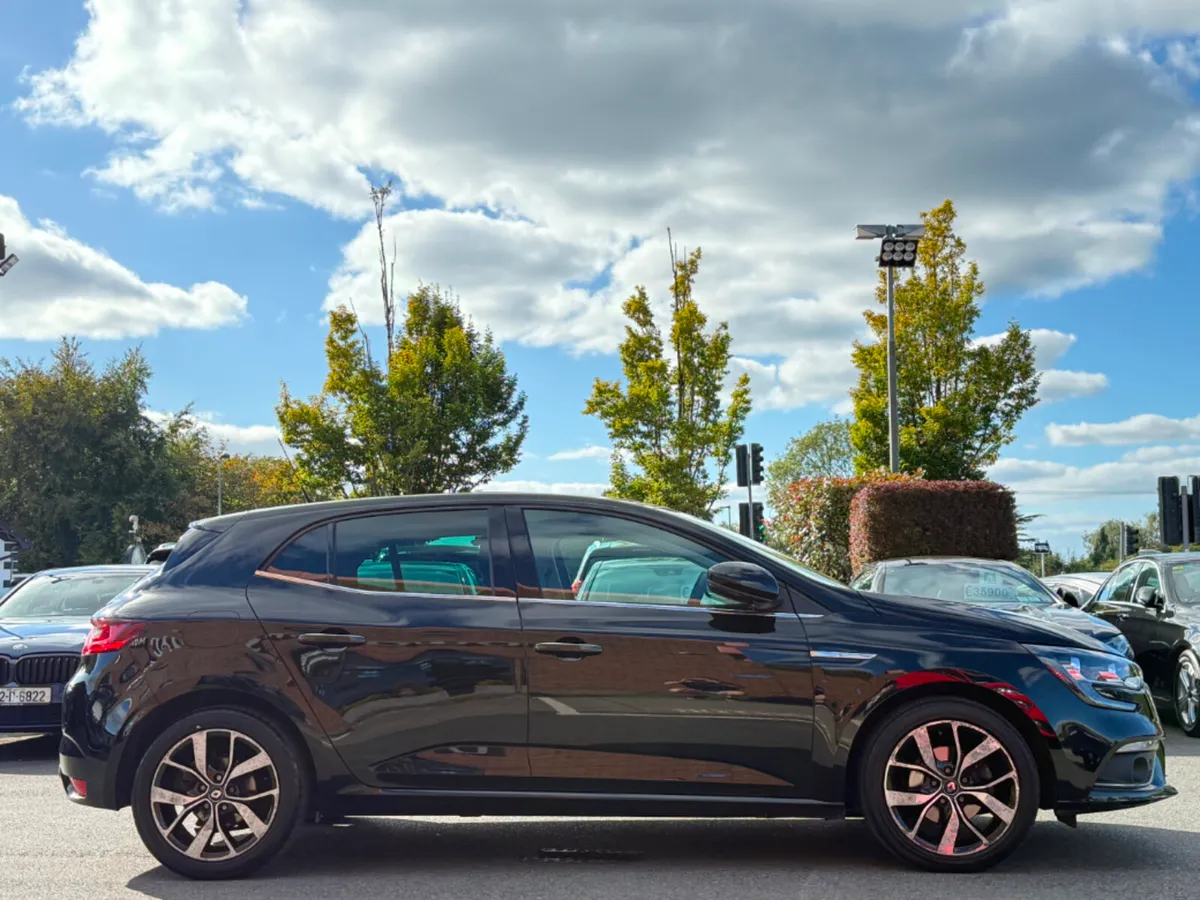 Renault Megane DYNAMIQUE S NAV DCI 110 5DR *HIGH S - Image 4