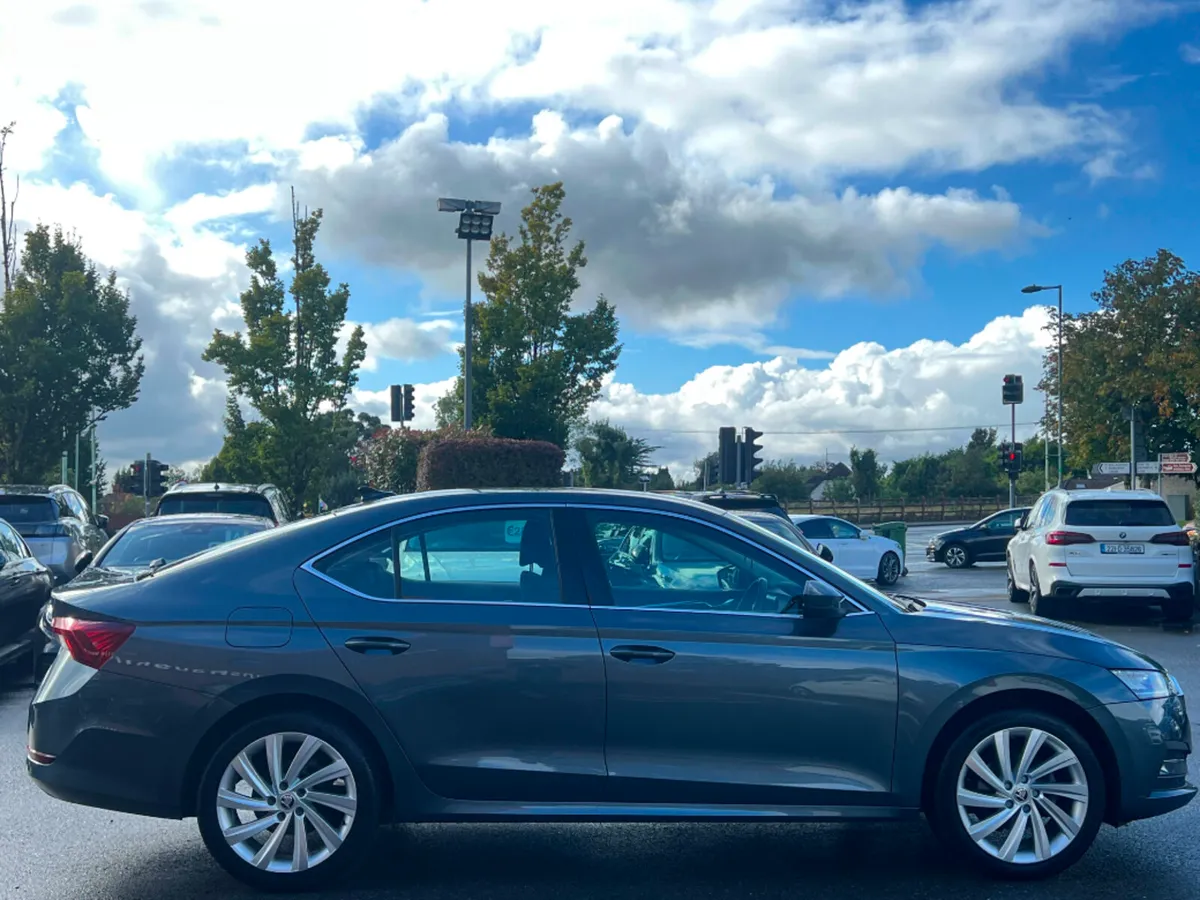 Skoda Octavia STYLE 2.0TDI 150BHP 5DR *IRISH CAR* - Image 4