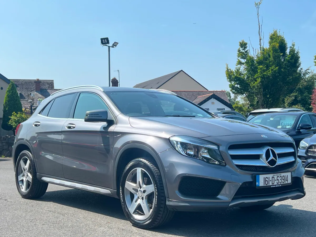 Mercedes-Benz GLA 200 D AMG AUTO *LOW KMS* - Image 3