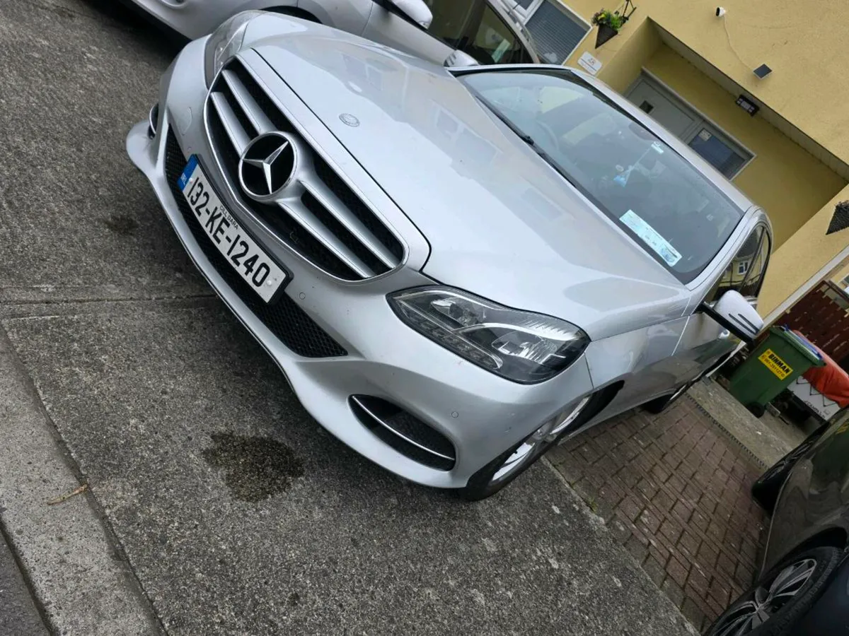 2013 mercedes e220 automatic diesel - Image 1