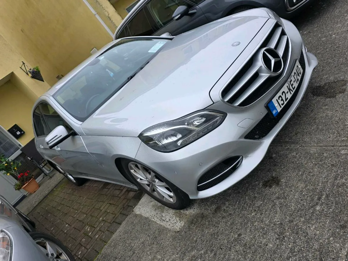 2013 mercedes e220 automatic diesel - Image 2