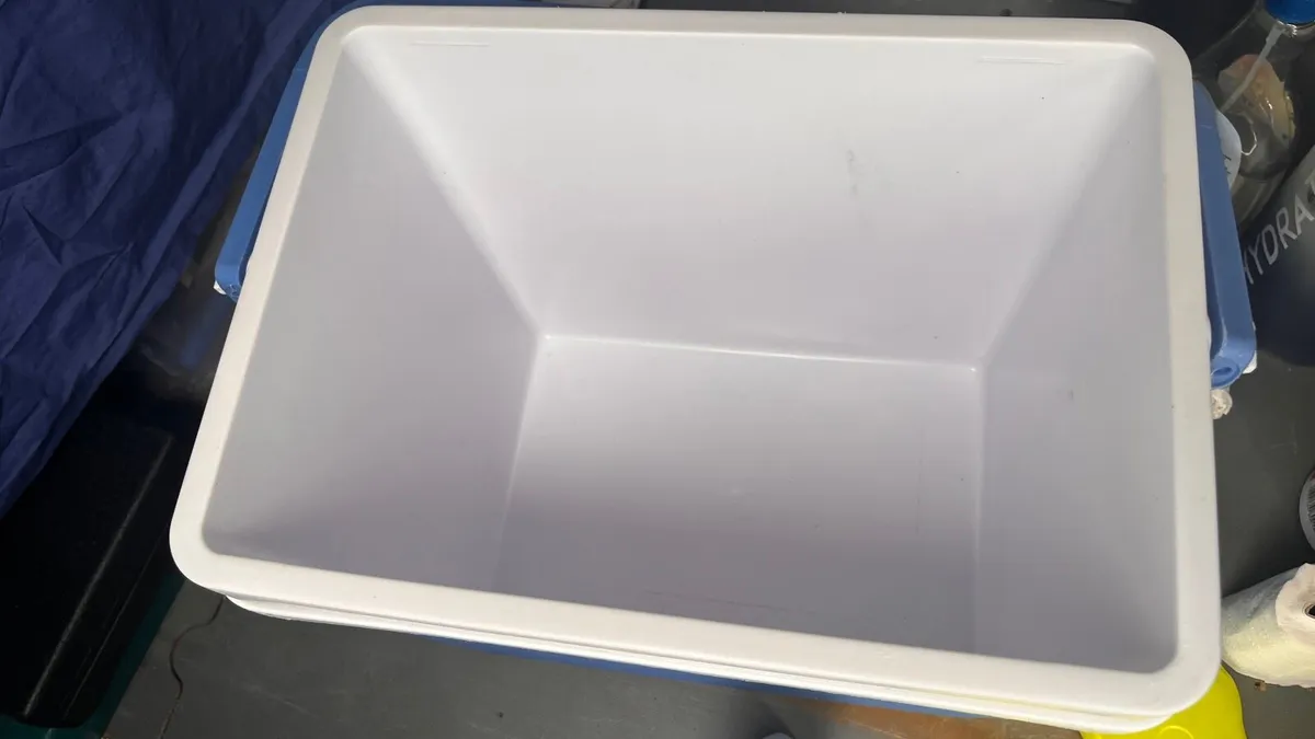 Cooler Box - Image 3