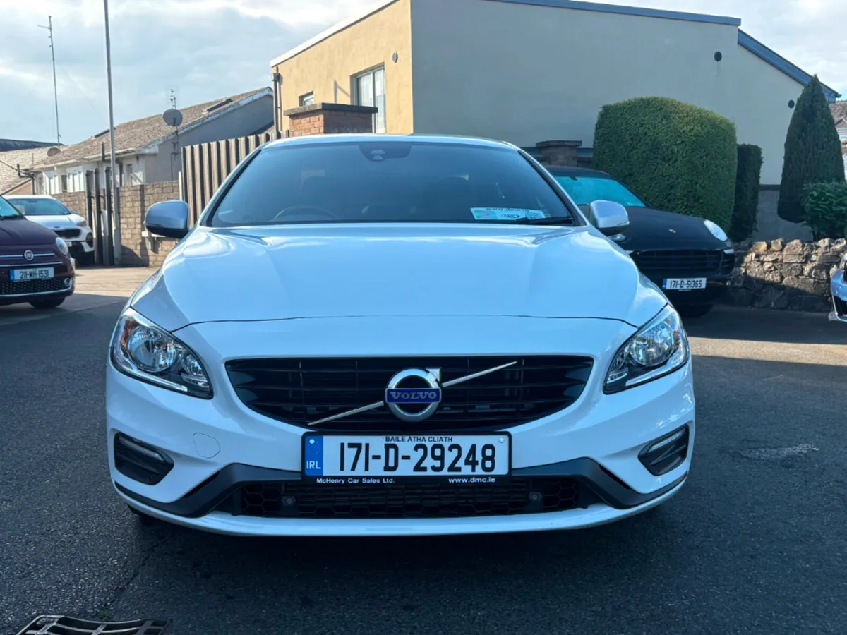 Volvo S60 R-Design 2.0 Diesel - Image 2