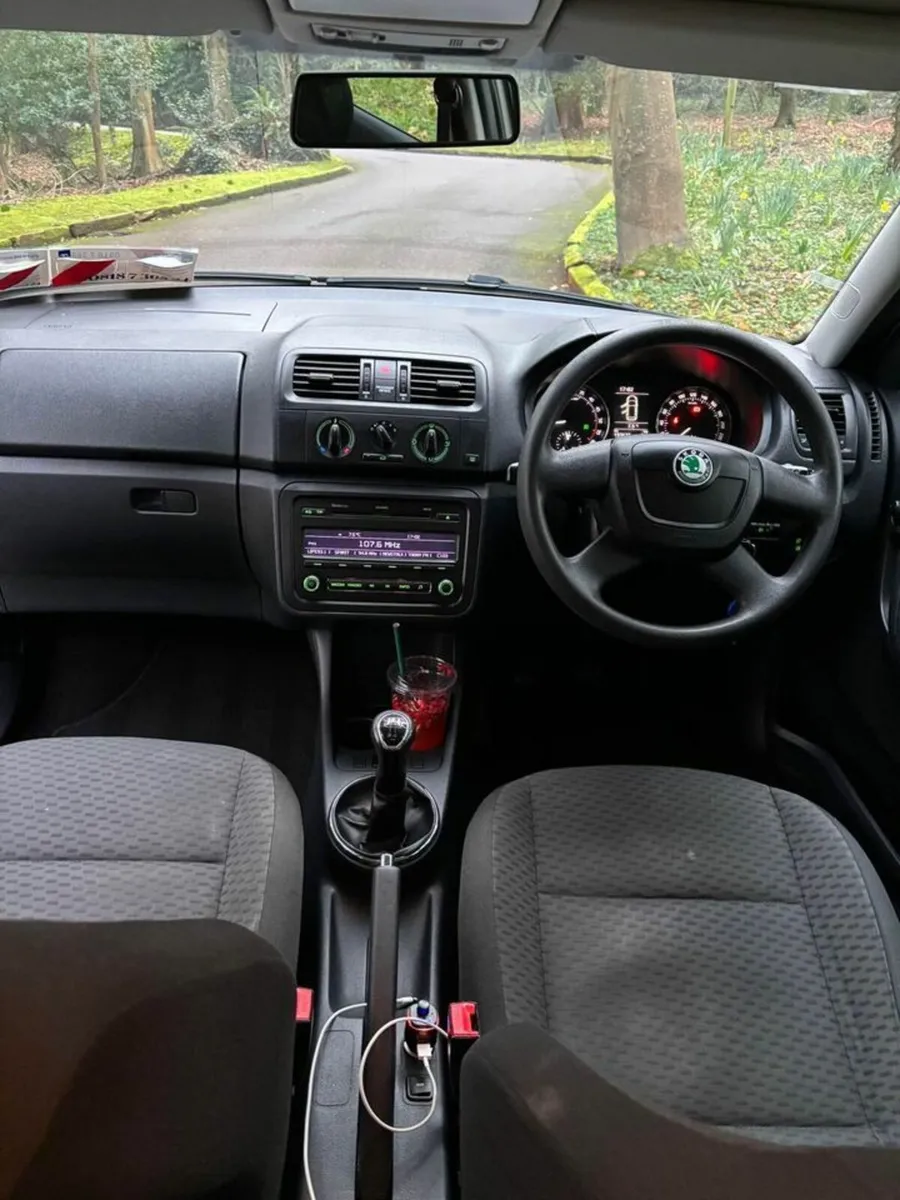 Skoda Fabia 2011 - Image 4