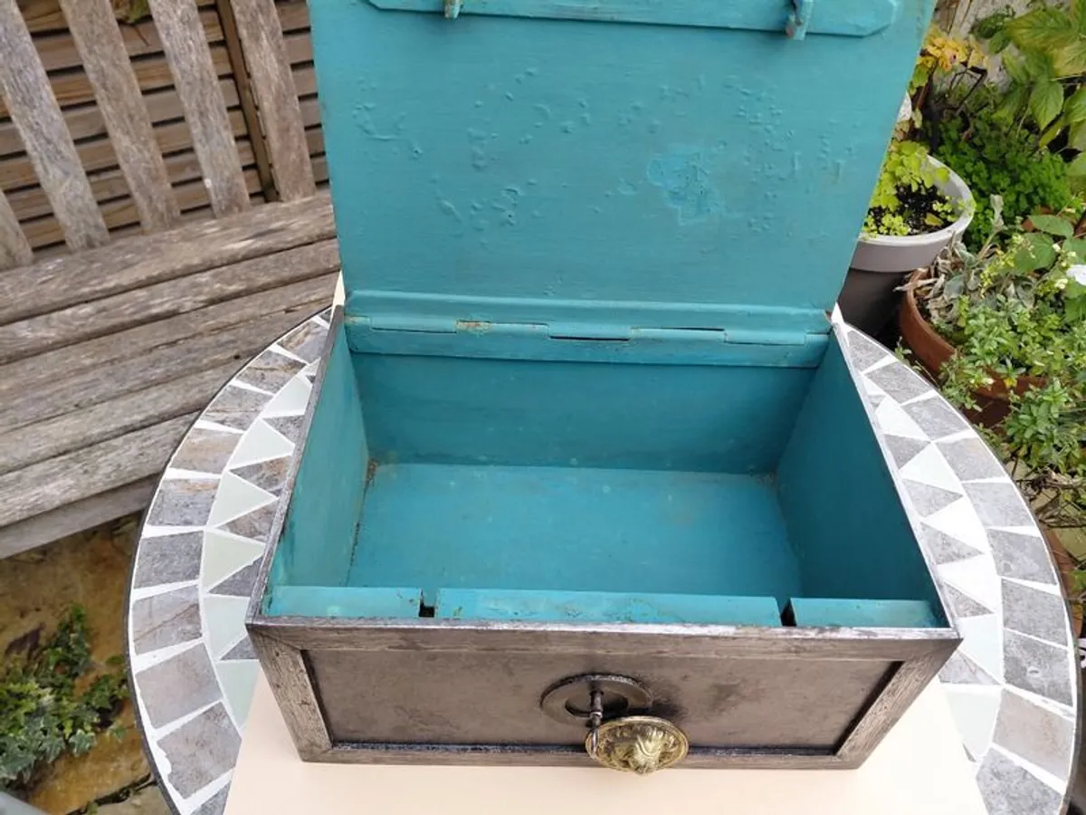 Antique safe - Image 4