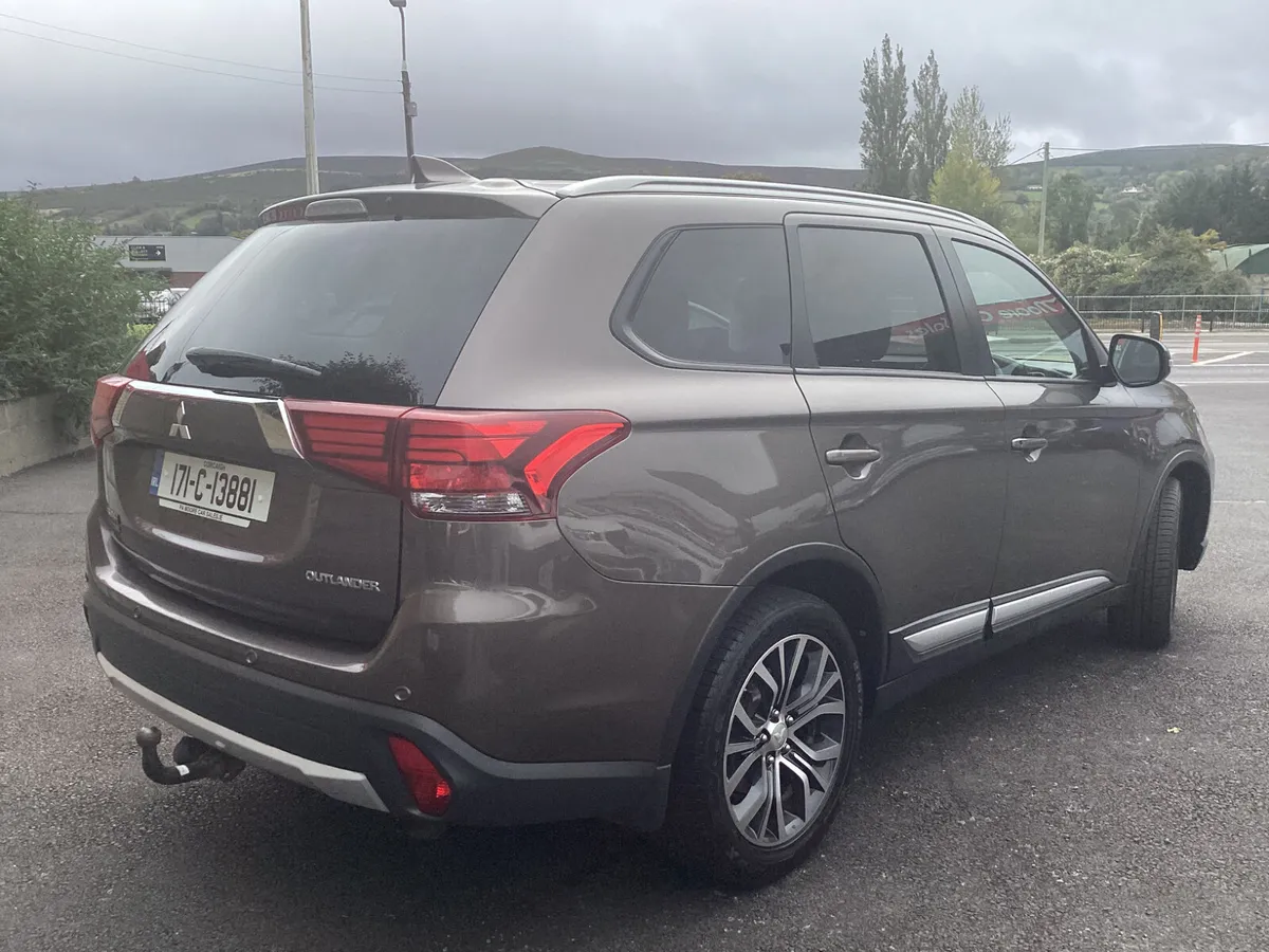 Mitsubishi Outlander ** F.S.H * CAMERA - Image 4