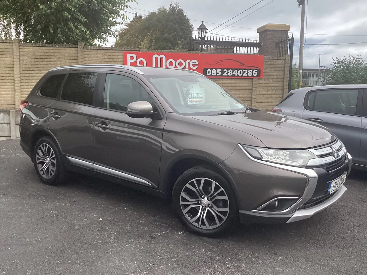 Mitsubishi Outlander ** F.S.H * CAMERA - Image 2