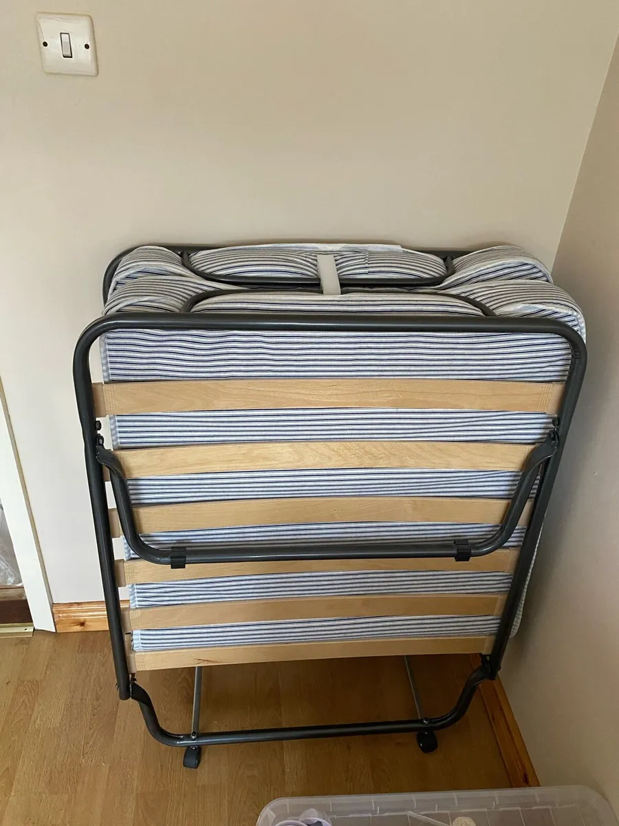 Foldable bed - Image 3