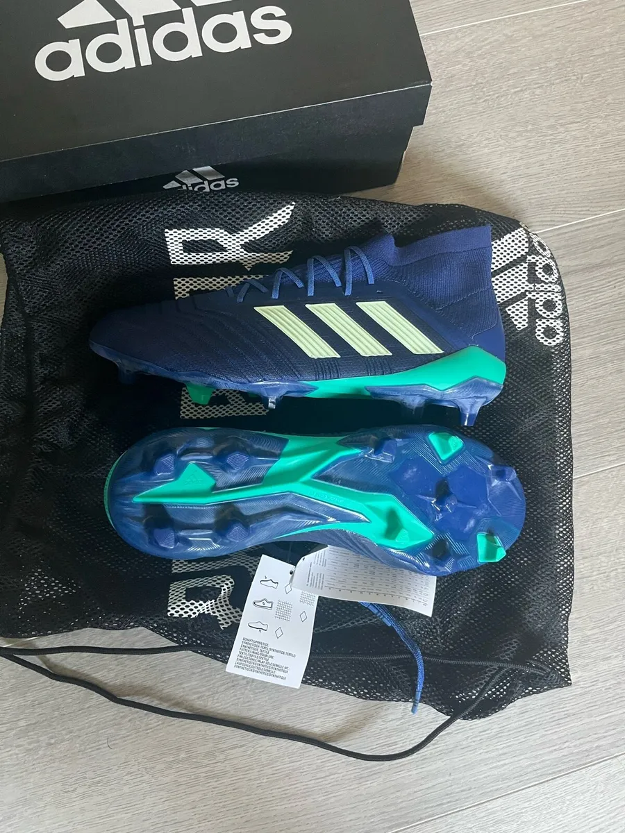 Football boots - Image 2