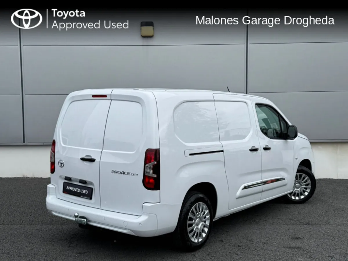 Toyota Proace City 1.5 LWB Automatic *VAT * Towbar - Image 2