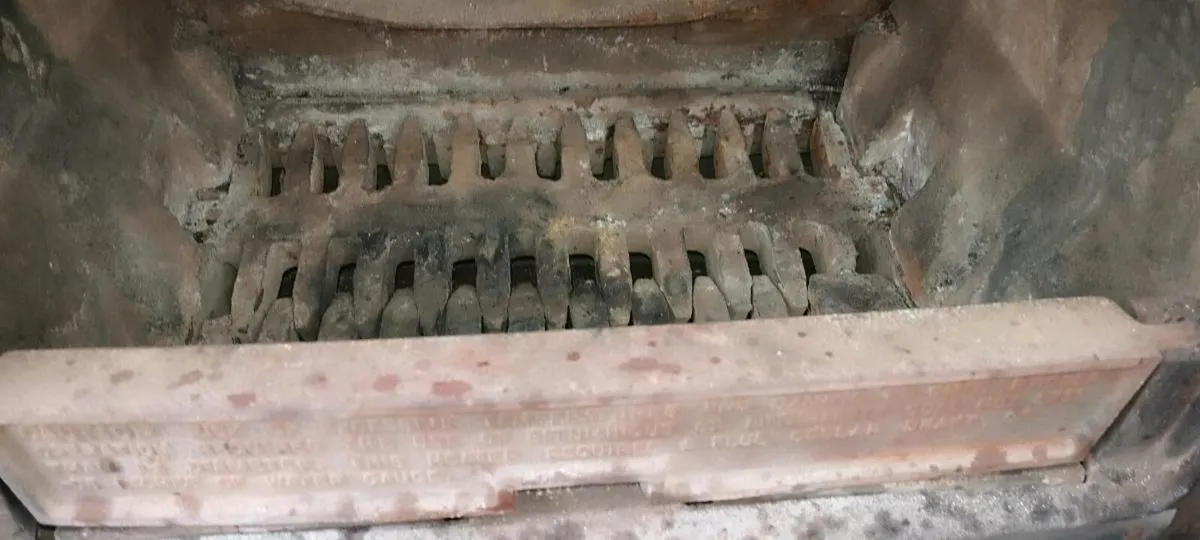 Solid cast iron Waterford Stanley stove for sale - Image 1