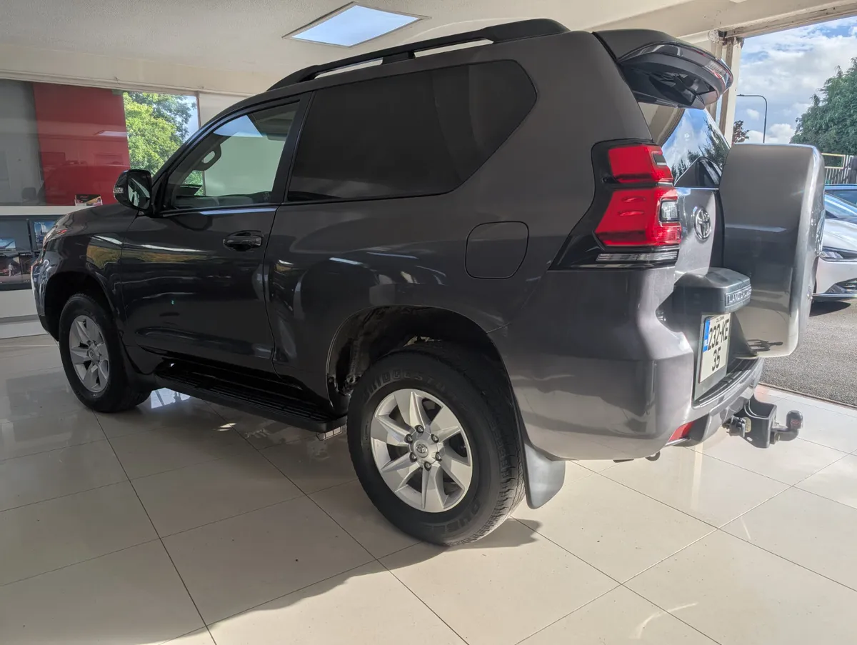 Toyota Land Cruiser SWB 2023 - Image 3