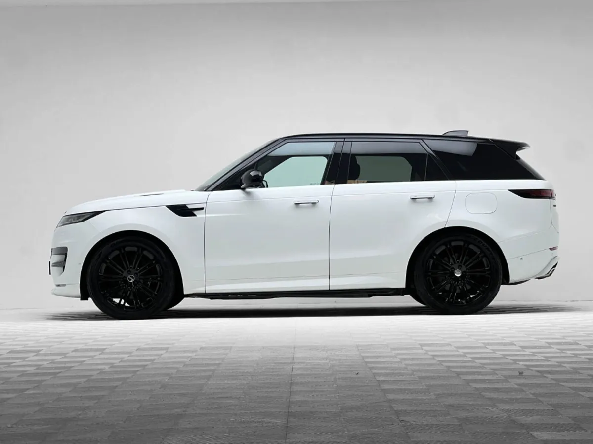 Land Rover Range Rover Sport DYNAMIC SE P440E *PAN - Image 4