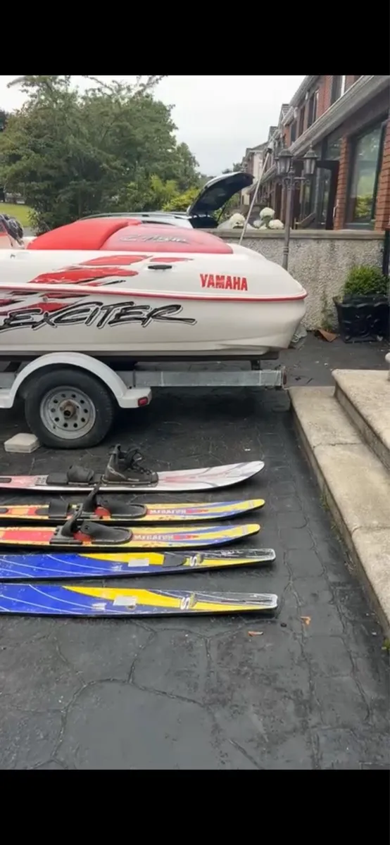 Yamaha speed boat - Image 4
