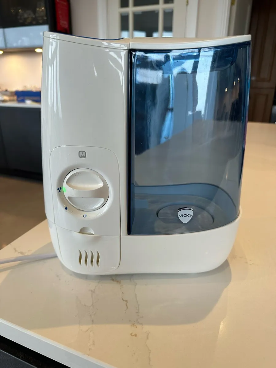 Vicks Warm Mist Humidifier 3.8L - Image 2