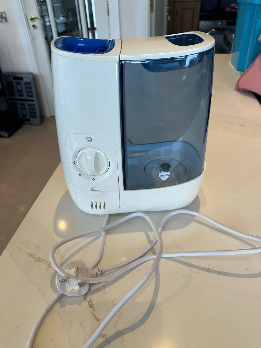 Vicks Warm Mist Humidifier 3.8L - Image 3