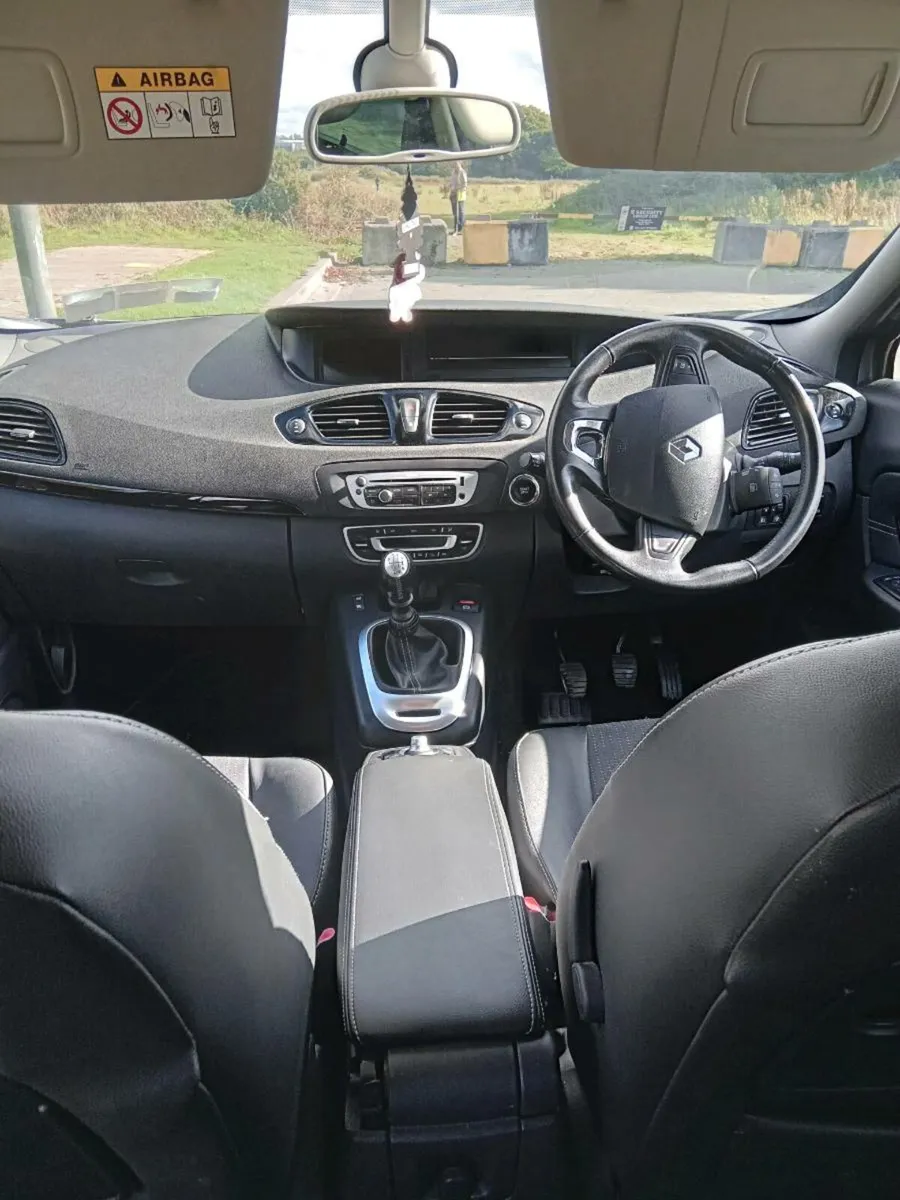 Renault Grand Scenic - Image 1