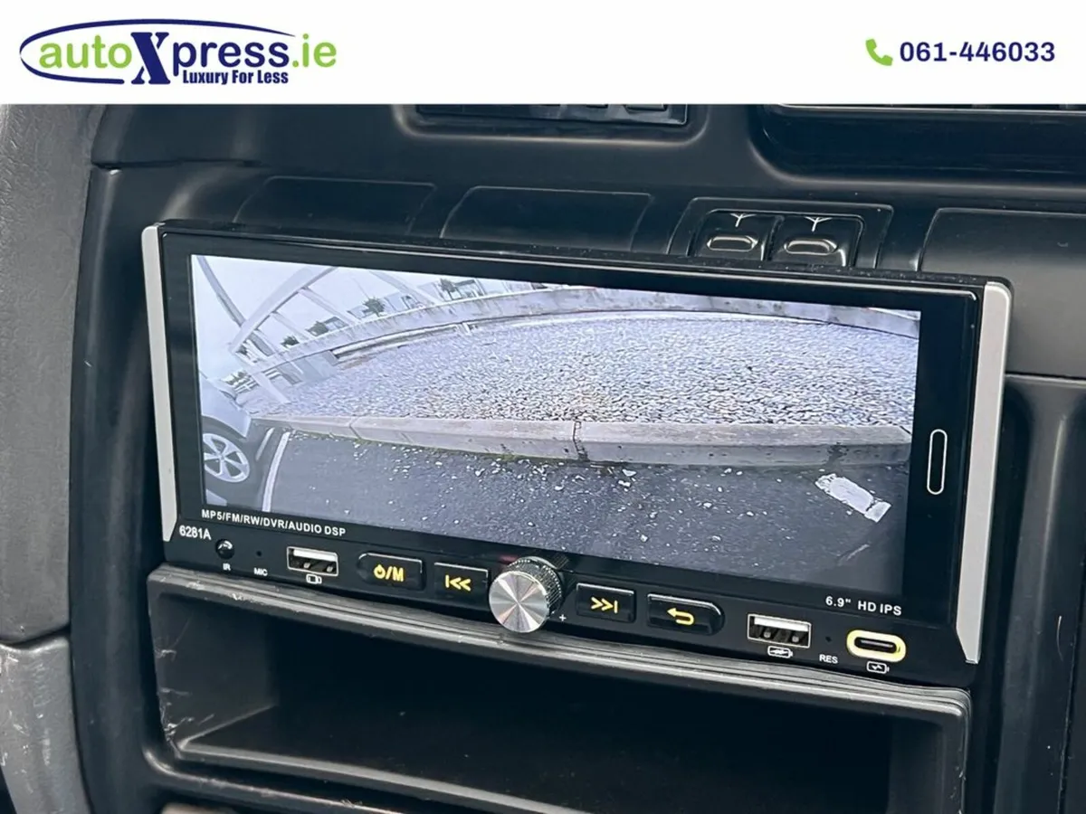 Toyota Land Cruiser 4.7 4x4 Reversing camera, Slid - Image 4