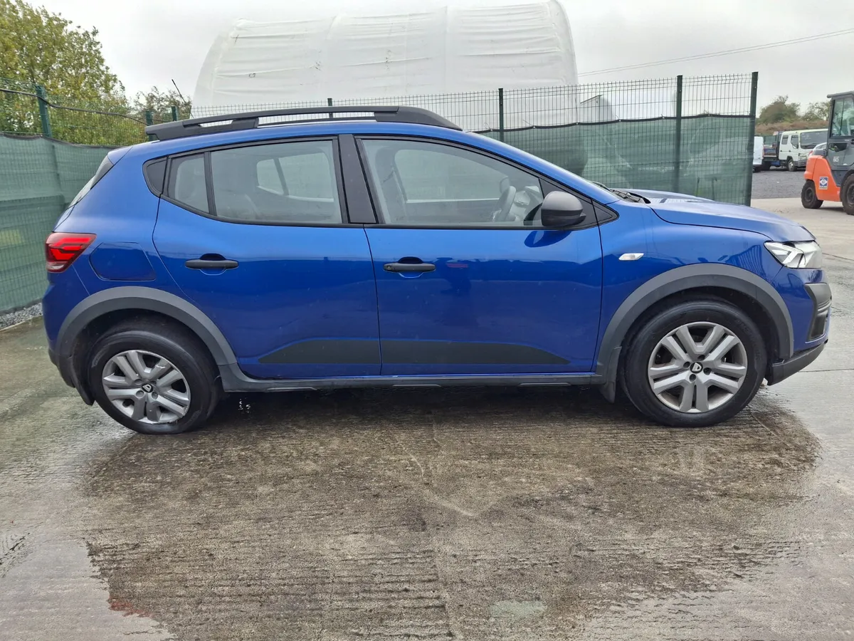 221 Dacia Sandero Stepway  Essential - Image 3
