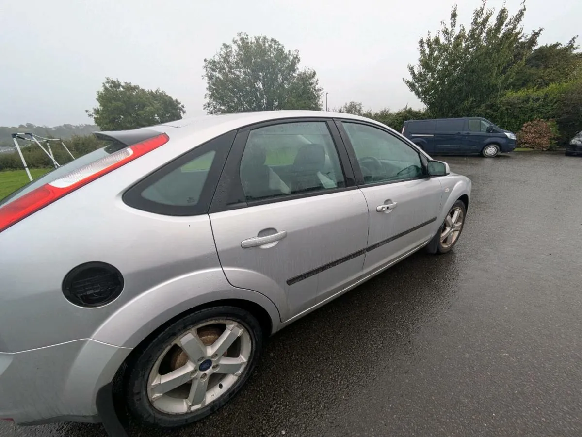 Ford Focus Zetec 2008 - Image 4