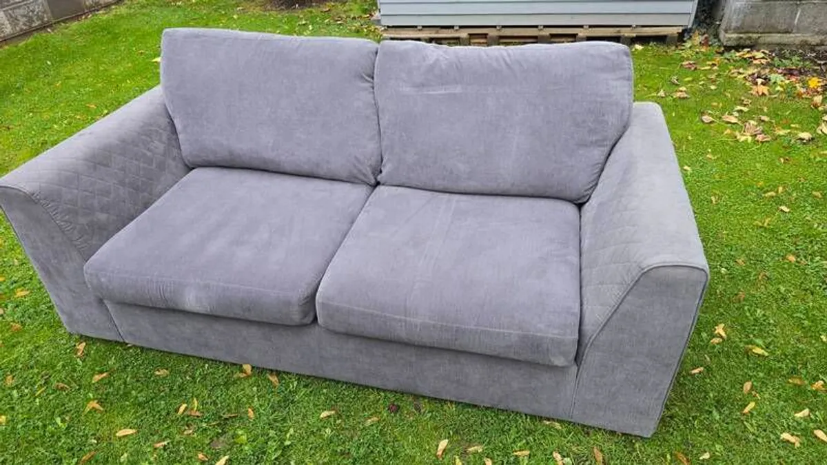 sofa - Image 4