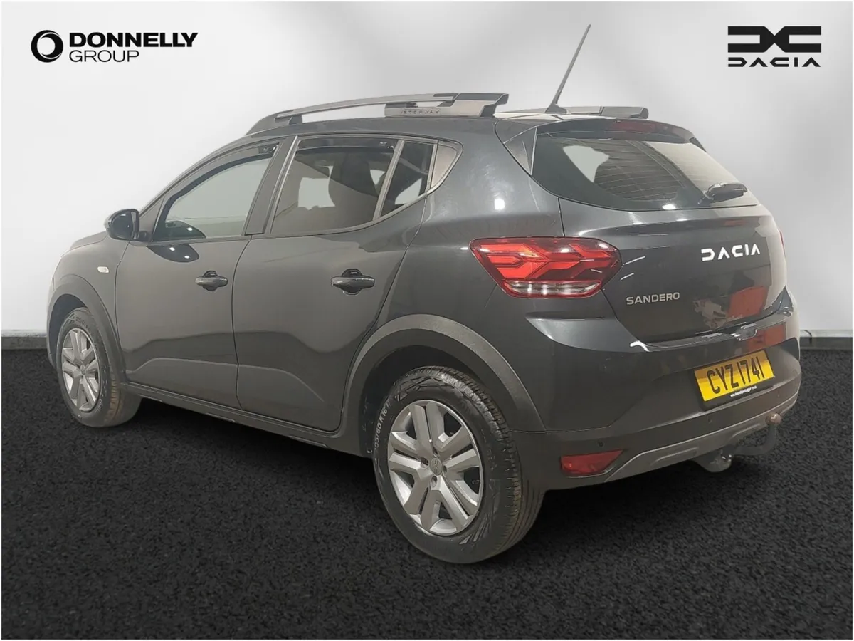 Dacia Sandero Stepway Hatchback Expression - Image 2