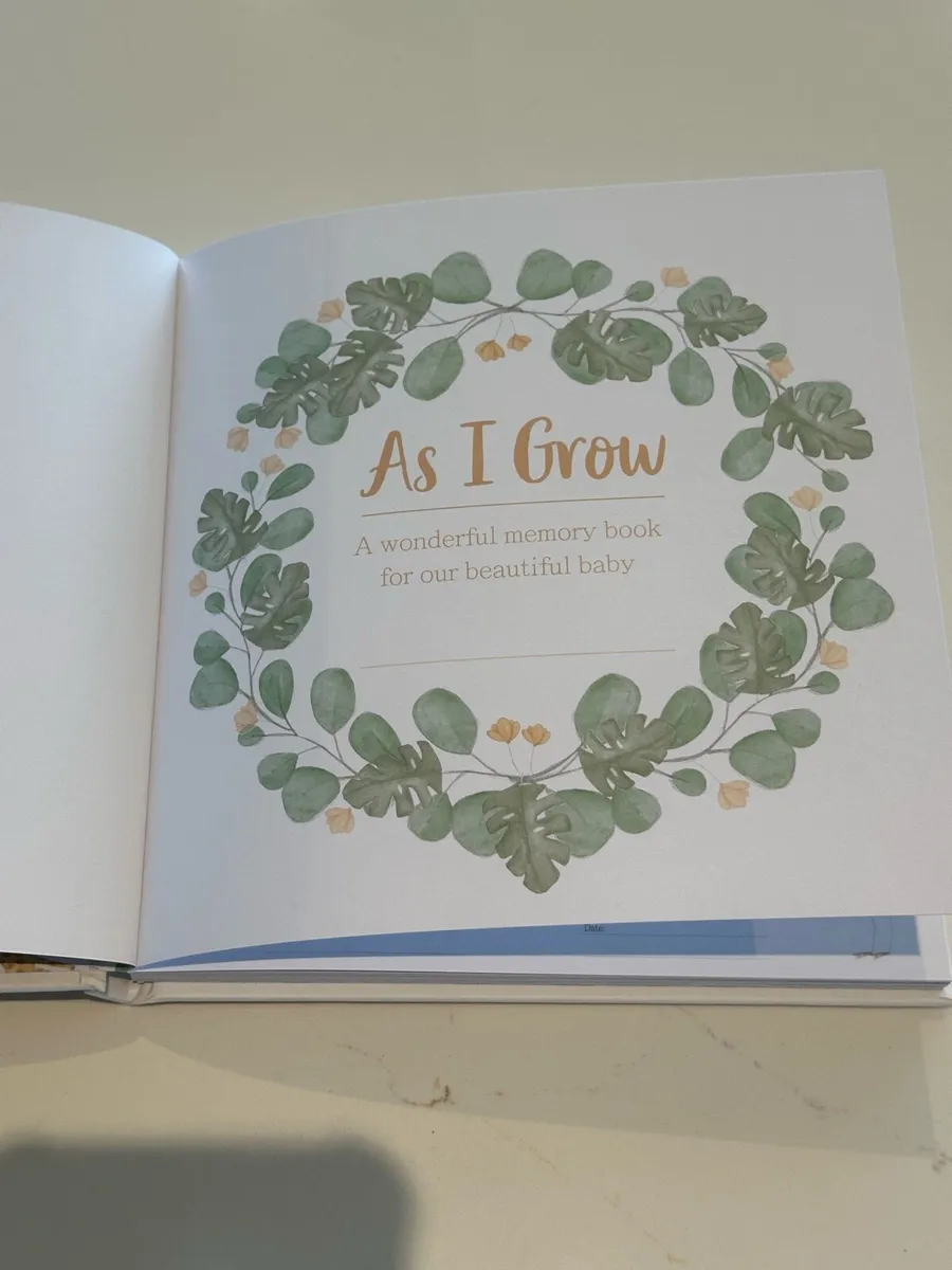 Baby memory book - Image 2