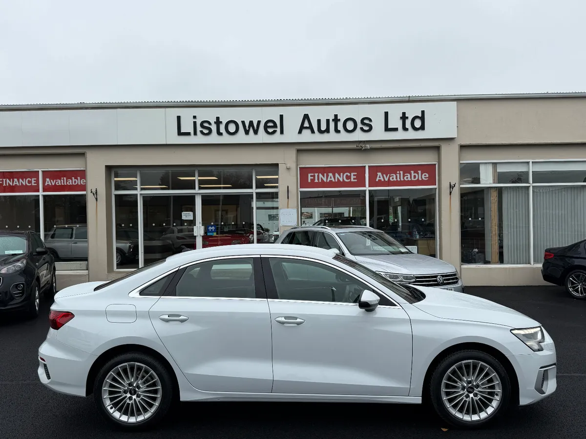 222 AUDI A3 SALOON 1.0 TFSI AUTOMATIC - Image 1
