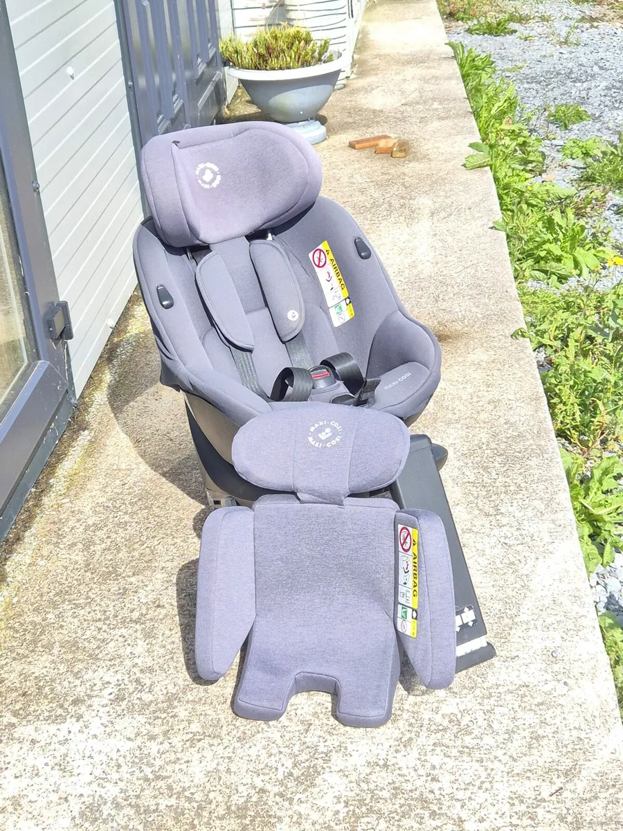 Car Seat - Image 4