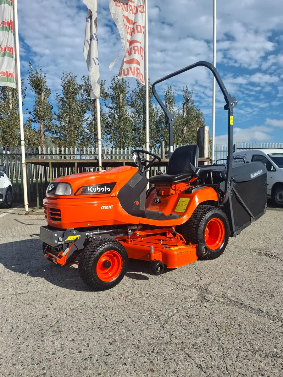Kubota G21E Low Dump Mower - Image 4