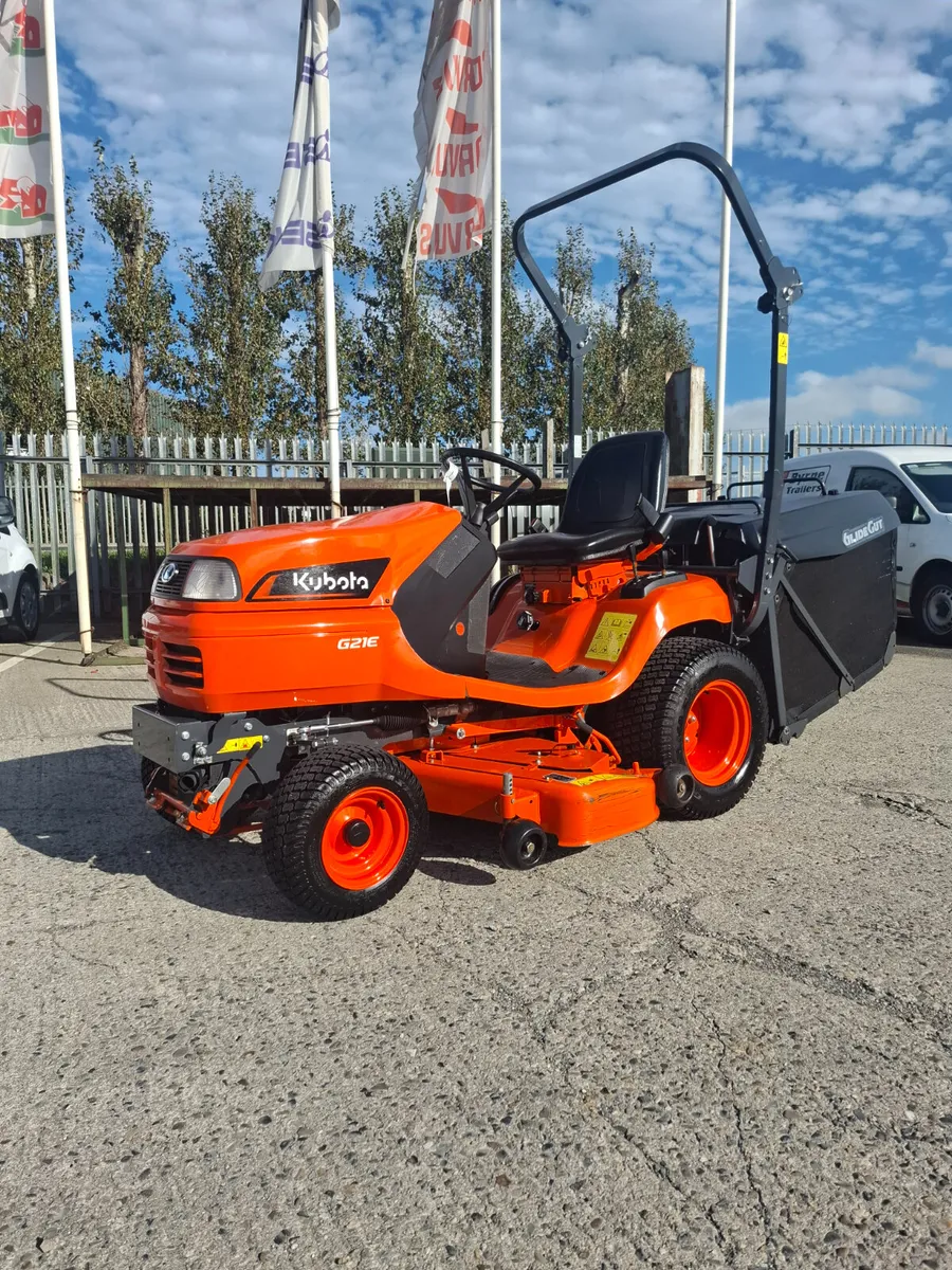Kubota G21E Low Dump Mower - Image 1