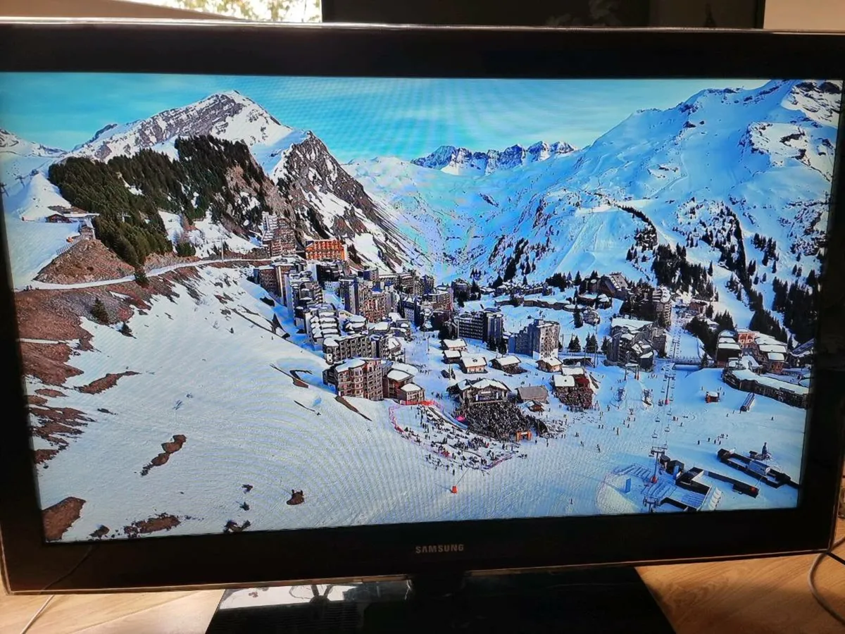 Samsung HDR TV - Image 3