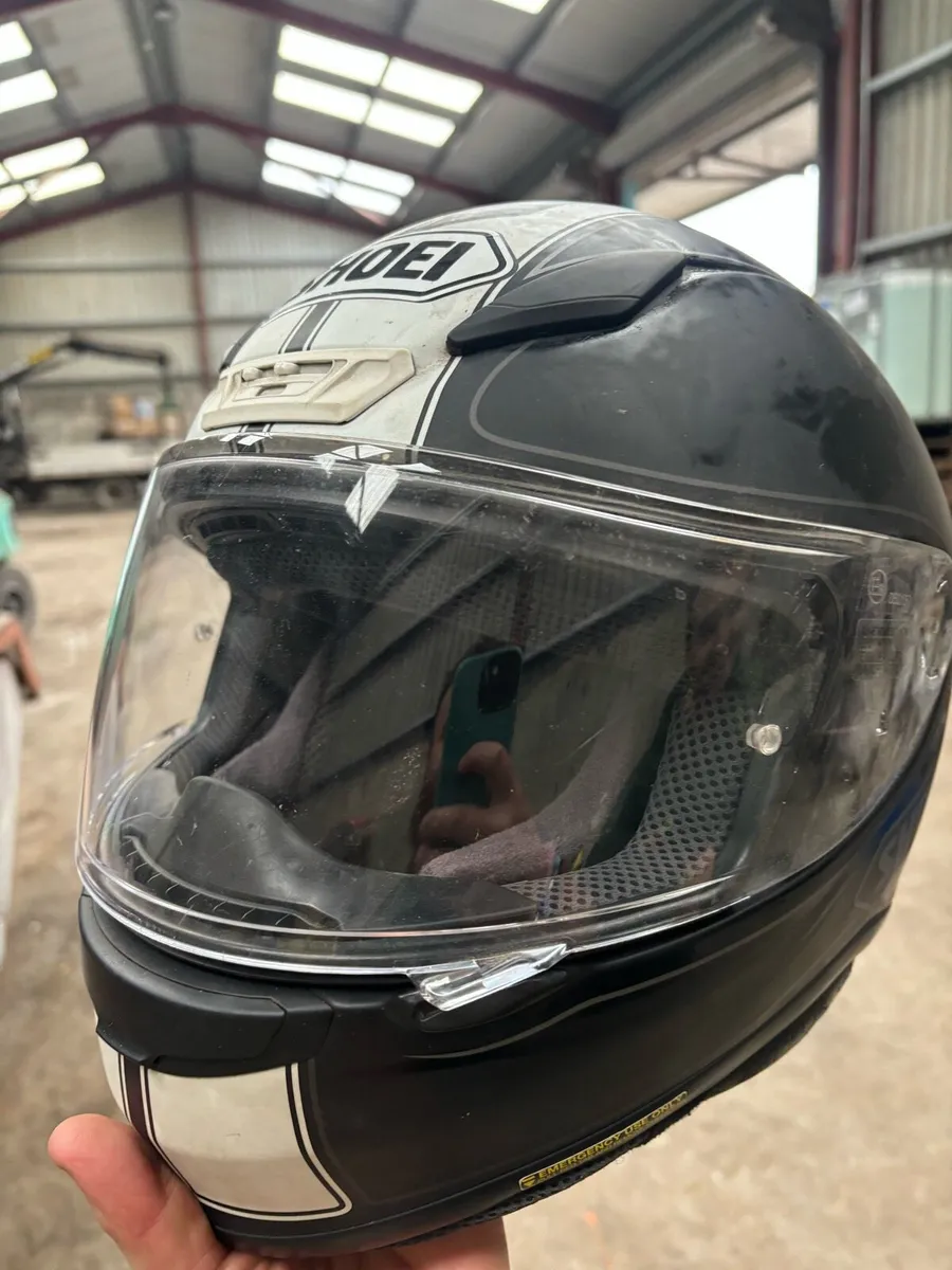 Shoei bike helmet - Image 1